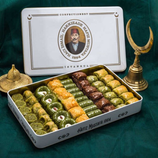 Hafiz Mustafa FREE SHIPPING Turkish Baklava SUPER Premium Baklava Assortment Pistachio Chocolate X Large Metal Box 2200 gr 77.60 oz